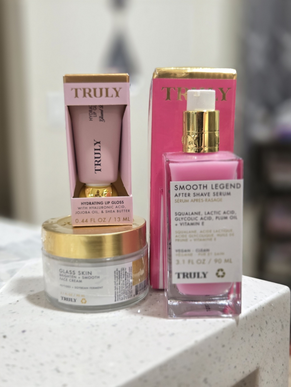 TRULY Smooth Legend After Shave Serum - Hydrating Lip Oil & Glass Skin